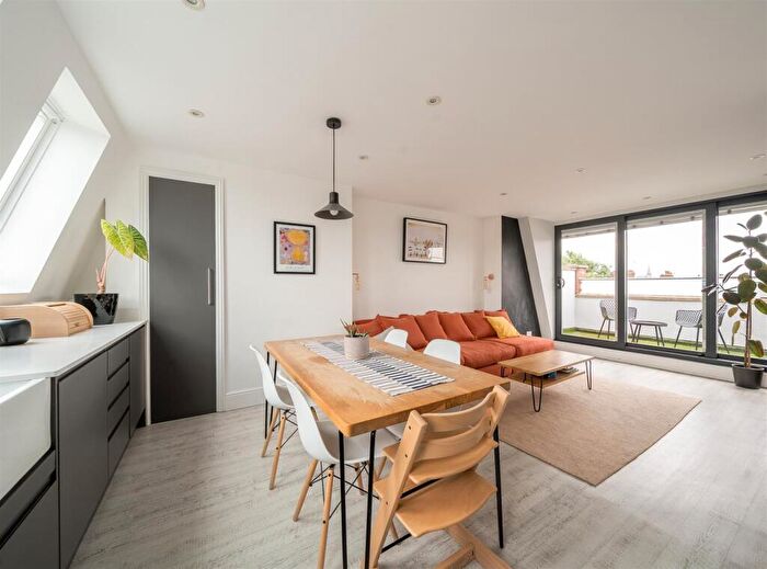 3 Bedroom Duplex For Sale In Priory Park Road, London, NW6