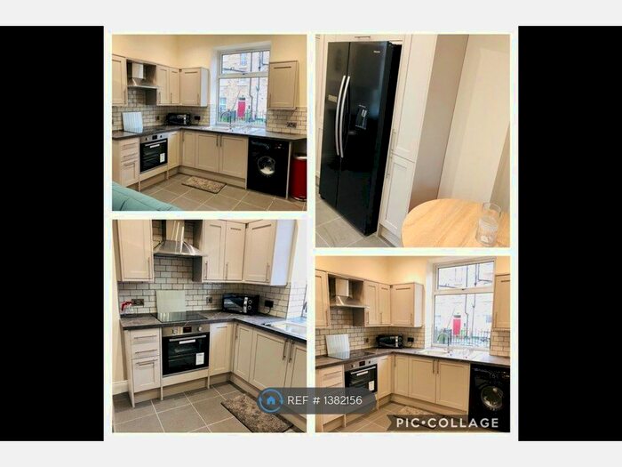 3 Bedroom Semi-Detached House To Rent In Mulberry Street, Huddersfield, HD5