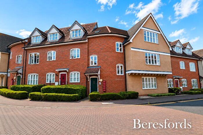 2 Bedroom Apartment To Rent In White Hart Way, CM6