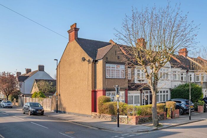 3 Bedroom End Terrace House For Sale In Bingham Road, Croydon, CR0