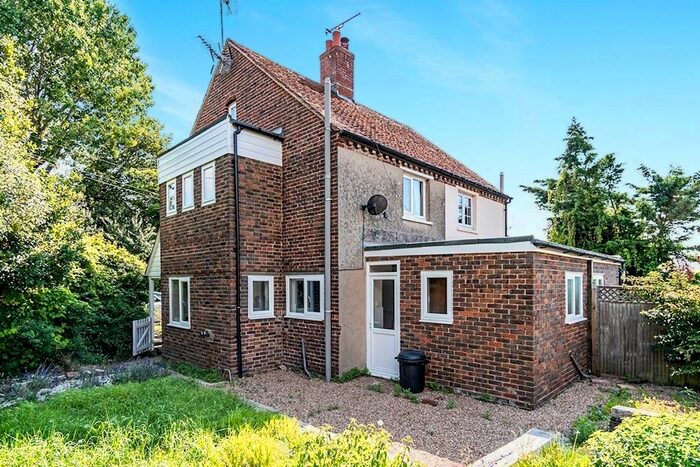 2 Bedroom Semi-Detached House For Sale In Kives Cottages, Bognor Road, Merston, Chichester, PO20