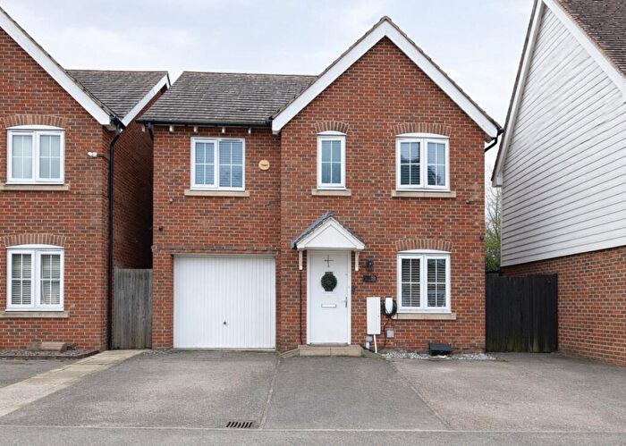 4 Bedroom Detached House To Rent In Easton Drive, Sittingbourne, ME10