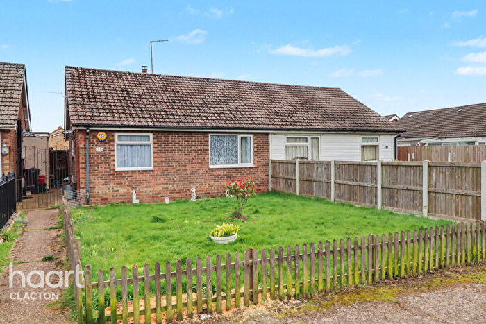 2 Bedroom Semi-Detached Bungalow For Sale In Virginia Close, Clacton-On-Sea, CO15