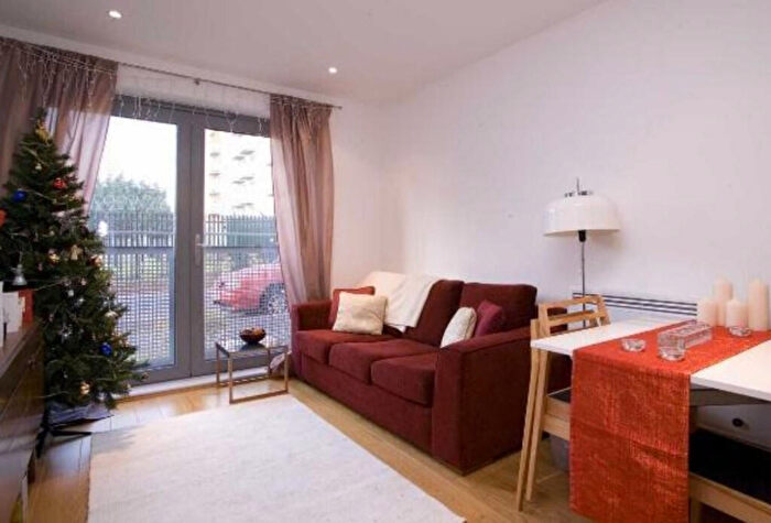 1 Bedroom Apartment To Rent In Deals Gateway, London, SE13