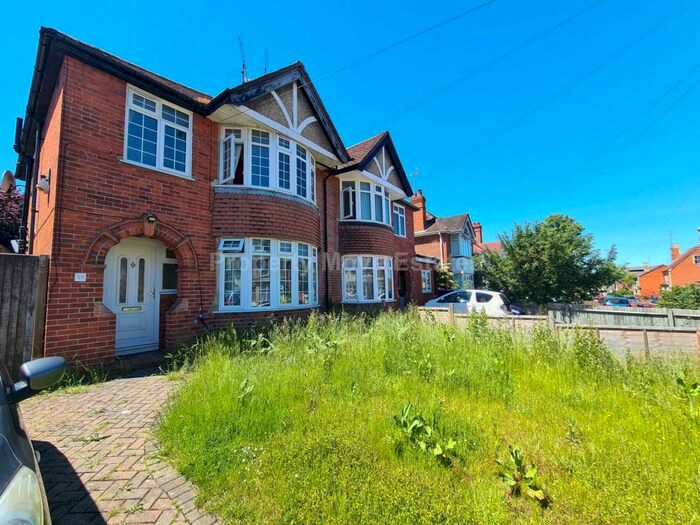 4 Bedroom Semi-Detached House To Rent In St Peters Road, Reading, RG6