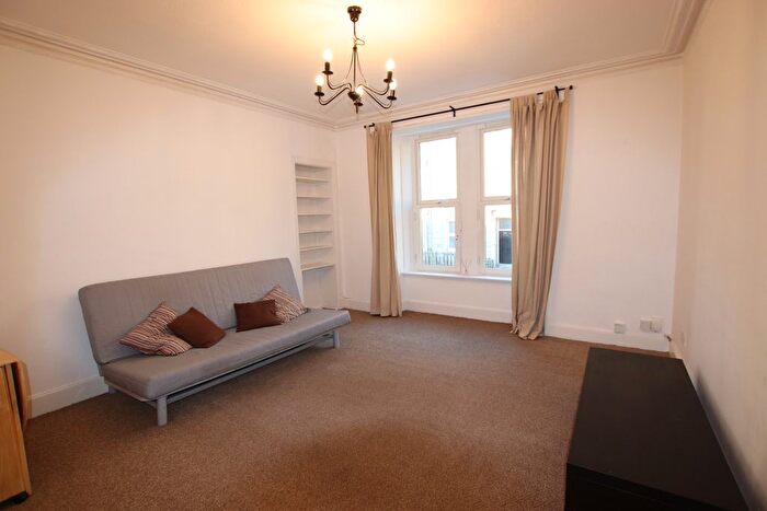 2 Bedroom Flat To Rent In Cleghorn Street, Dundee, DD2