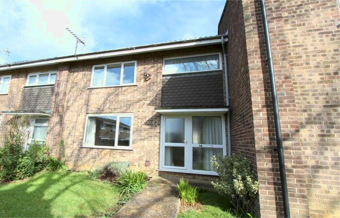 3 Bedroom Terraced House To Rent In High Furlong, Banbury, Oxon, OX16