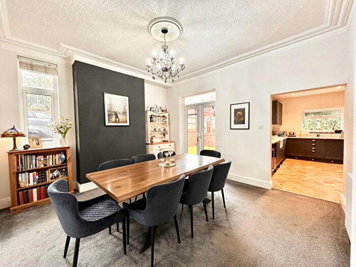 3 Bedroom End Of Terrace House For Sale In Chapel Street, Dukinfield, SK16