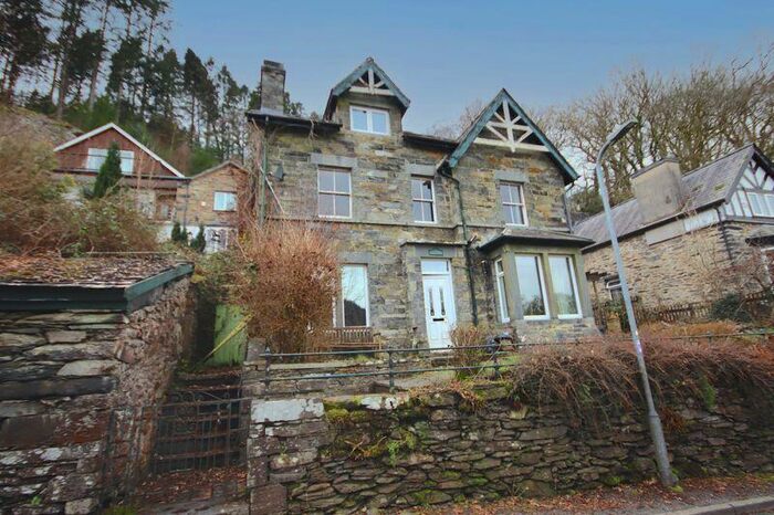 6 Bedroom Detached House For Sale In Ffordd Craiglan, Betws-Y-Coed, LL24