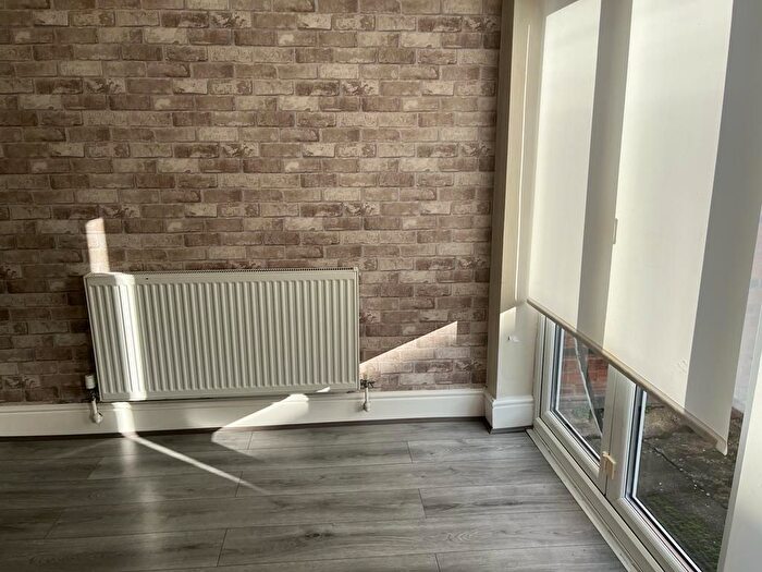 Terraced House To Rent In Forfar Road, Old Swan, Liverpool, L13