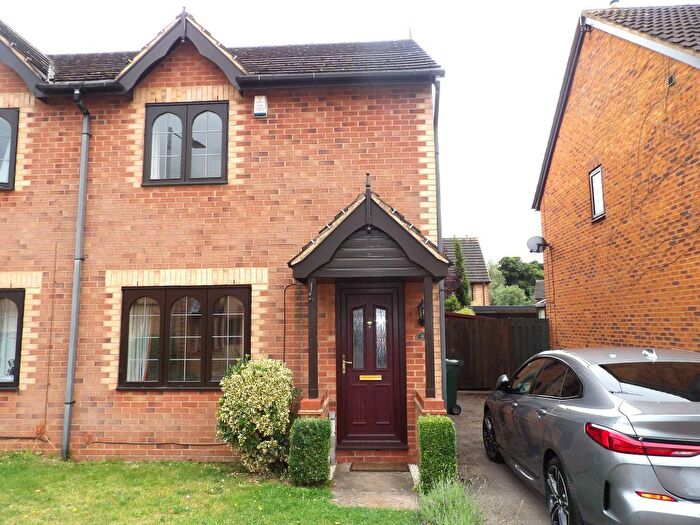 3 Bedroom Semi-Detached House To Rent In Worral Court, Edenthorpe, Doncaster, DN3