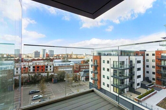 2 Bedroom Apartment To Rent In Ocean Village, Southampton, SO14