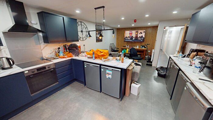 7 Bedroom House To Rent In Heeley Road, Selly Oak, Birmingham, B29