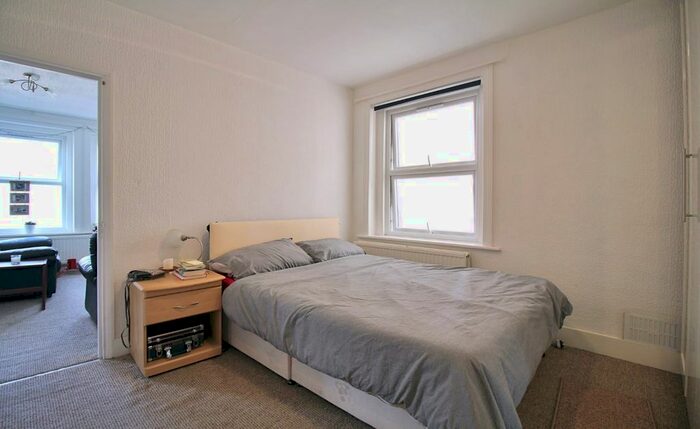 1 Bedroom Flat To Rent In Eversleigh Road, London, N3