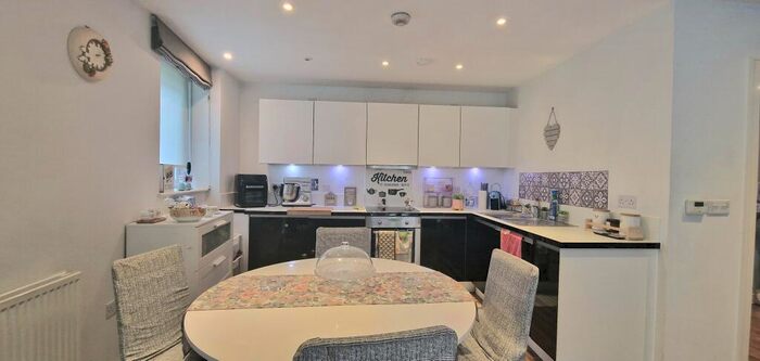 2 Bedroom Apartment To Rent In Loch Crescent, Edgware, HA8