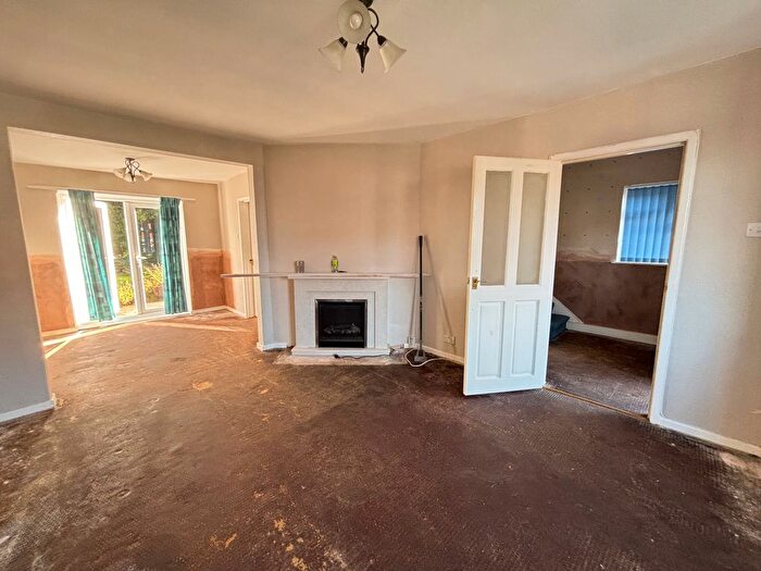 3 Bedroom Semi-Detached House To Rent In Brunswick Road, Rotherham, S60
