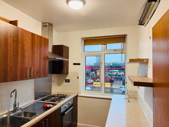 1 Bedroom Flat To Rent In Cressex Parade, High Wycombe, HP12