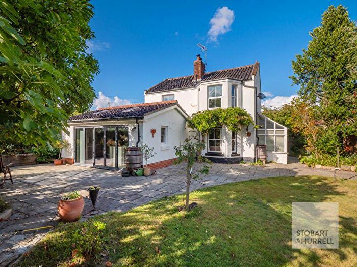 3 Bedroom Detached House For Sale In Aylsham Road, North Walsham, Norfolk, NR28