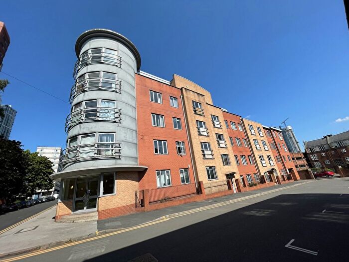 2 Bedroom Flat To Rent In Upper William Street, Birmingham, West Midlands, B1