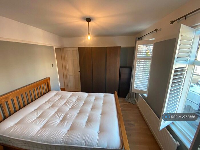 2 Bedroom Semi Detached House To Rent In Honiton Road, Romford, RM7