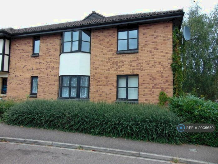 1 Bedroom Flat To Rent In St. Peters Court, Potton, Sandy, SG19