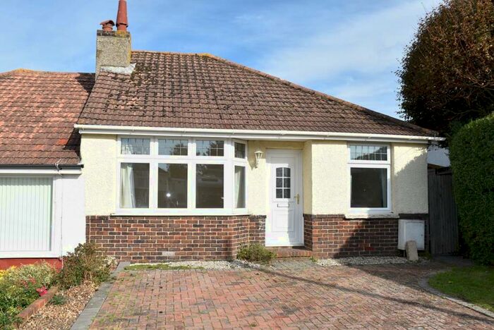 2 Bedroom Bungalow To Rent In Brightling Road, Polegate, BN26