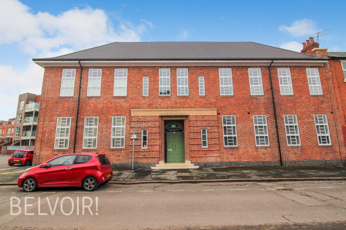 3 Bedroom Flat To Rent In Green Street, The Meadows, Nottingham, NG2