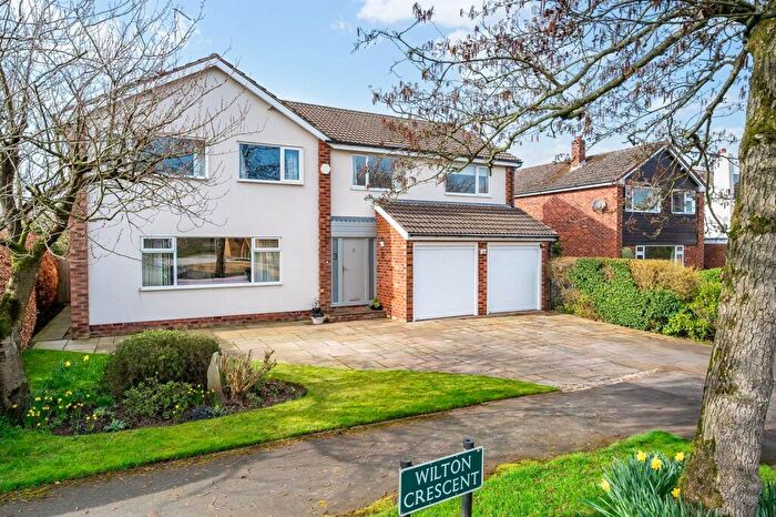 5 Bedroom Detached House For Sale In Wilton Crescent, Alderley Edge, SK9