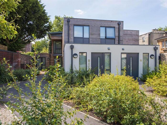 Studio To Rent In Tyndalls Park Road, Bristol, BS8