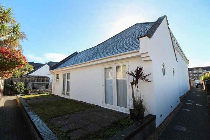 1 Bedroom Flat For Sale In Commercial Road, Poole, BH14