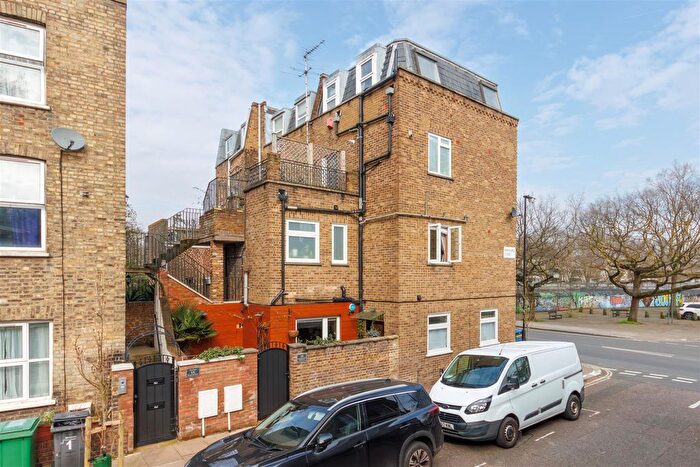 2 Bedroom Flat For Sale In Kingsford Street, Gospel Oak, NW5