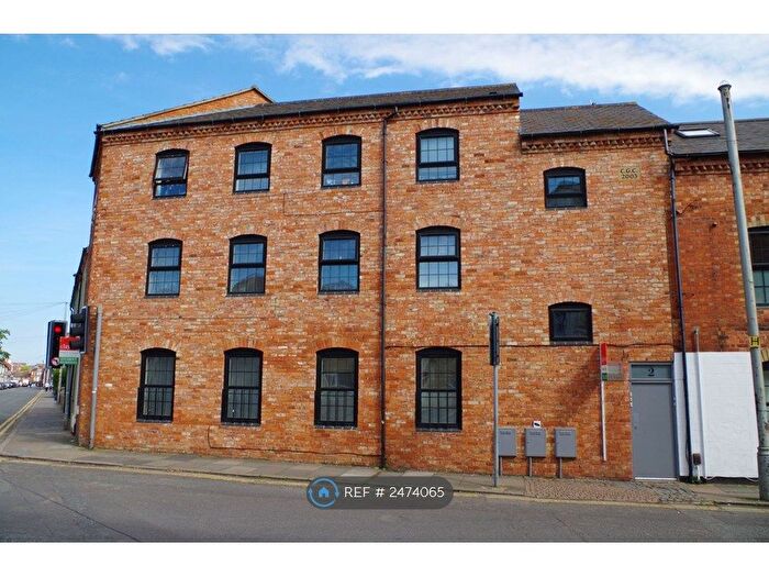 2 Bedroom Flat To Rent In Studio West, Northampton, NN1