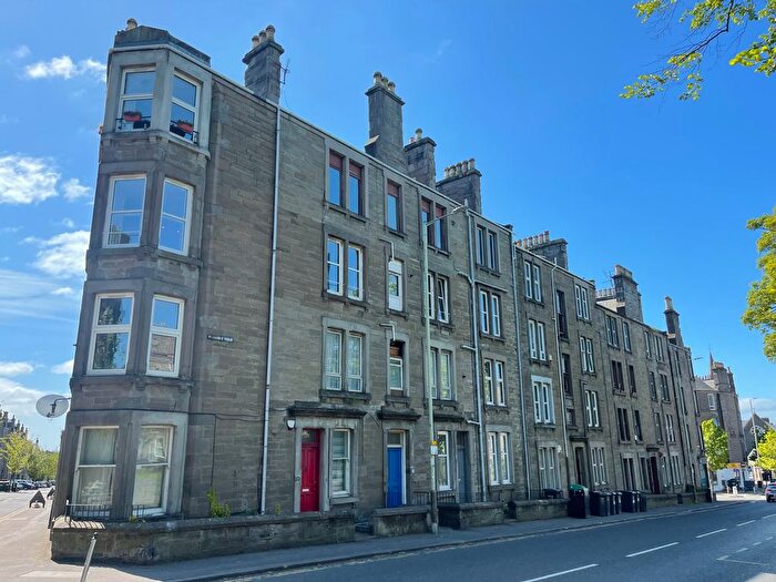2 Bedroom Flat To Rent In Pitkerro Road, Dundee, DD4