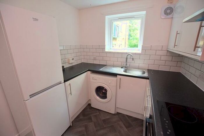 1 Bedroom Apartment To Rent In Headford Gardens, S3