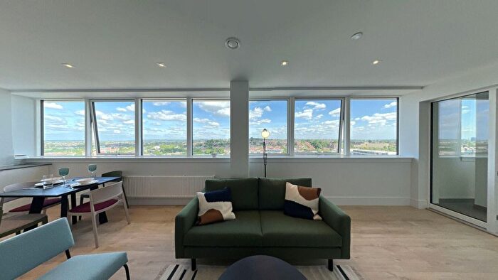 3 Bedroom Flat To Rent In Olympic Way, Wembley, HA9