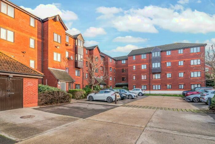 2 Bedroom Apartment To Rent In Redding House, King Henrys Wharf, SE18