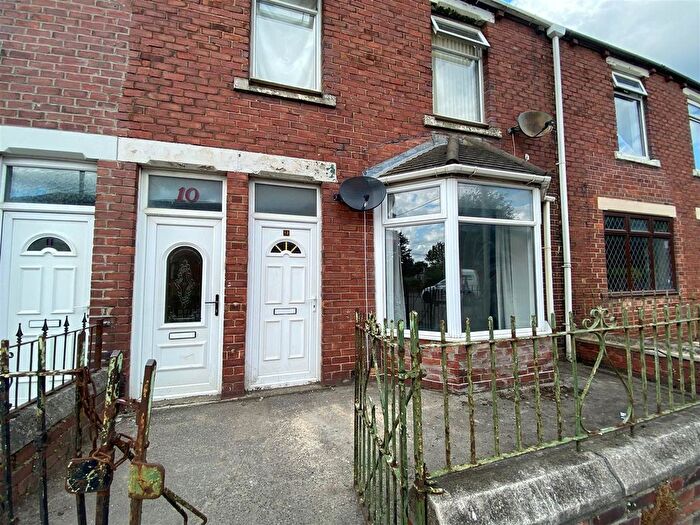 1 Bedroom Flat To Rent In South Burn Terrace, New Herrington, DH4