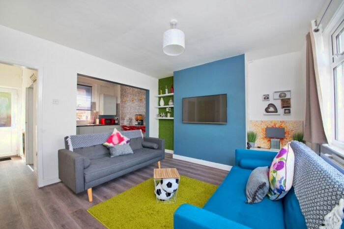 3 Bedroom Flat To Rent In Bevington Street, Liverpool, L3