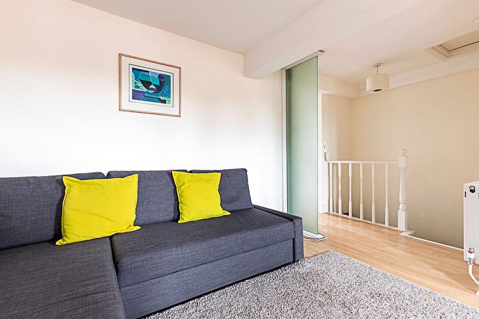 1 Bedroom Flat To Rent In Edgware Road, London, W2