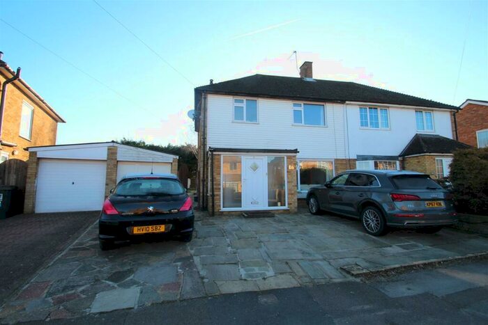 3 Bedroom Semi-Detached House To Rent In Rant Meadow, Hemel Hempstead, HP3