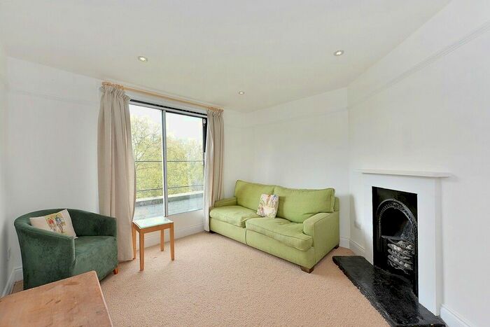 1 Bedroom Flat To Rent In Lawn Lane, Vauxhall, SW8