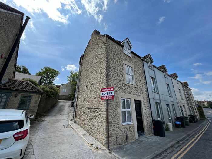 2 Bedroom House To Rent In Christchurch Street East, Frome, Somerset, BA11