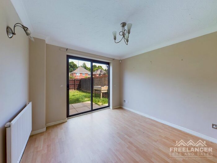 4 Bedroom Property To Rent In Coed Camlas, New Inn, Pontypool, NP4