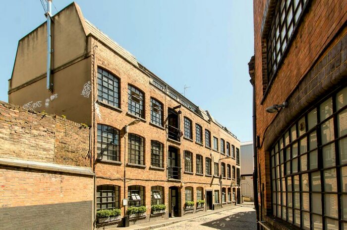 2 Bedroom Flat To Rent In Cottons Gardens, , Shoreditch, London, E2