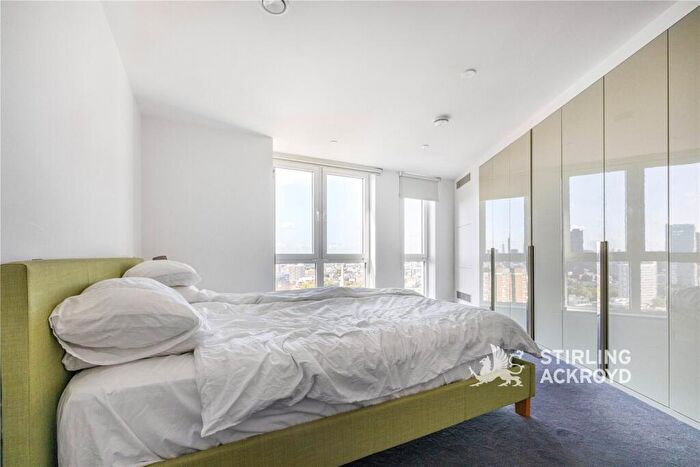 2 Bedroom Apartment To Rent In City Road, London, EC1V