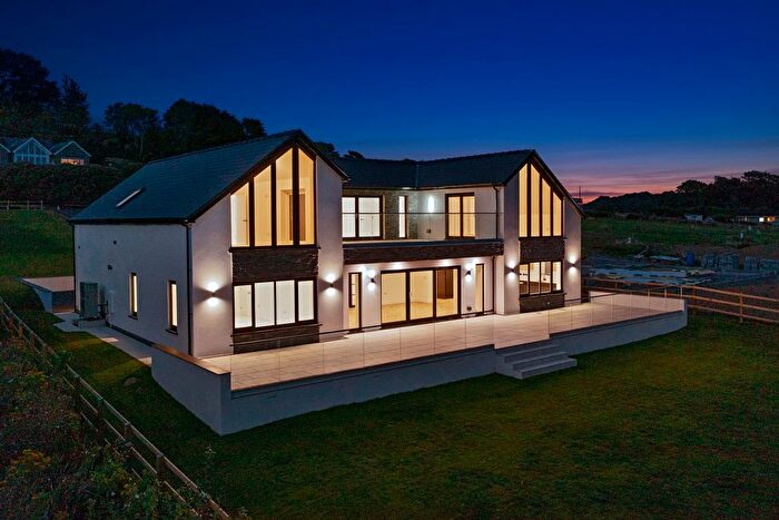 4 Bedroom Detached House For Sale In Burton Ferry, Milford Haven, SA73