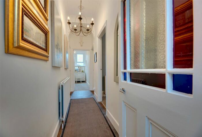 2 Bedroom Flat For Sale In Earls Drive, Low Fell, Gateshead, NE9