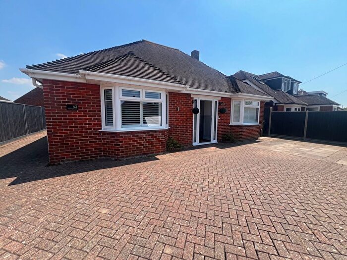 3 Bedroom Detached Bungalow To Rent In Stubbington Lane, Stubbington, PO14