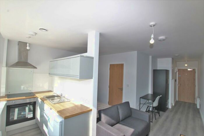 Studio To Rent In Long Row, Nottingham, NG1