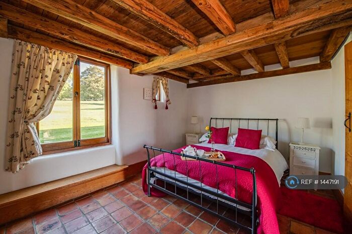 1 Bedroom Terraced House To Rent In The Old Barns, Hampshire, SO20
